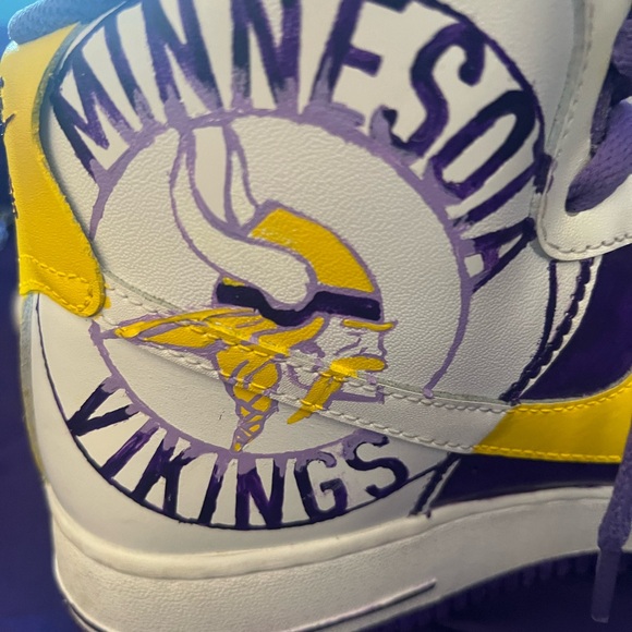 Custom Hand Painted SKOLAF1 Size 10 - Nike Air Force 1 '07 High Triple White - Picture 10 of 12